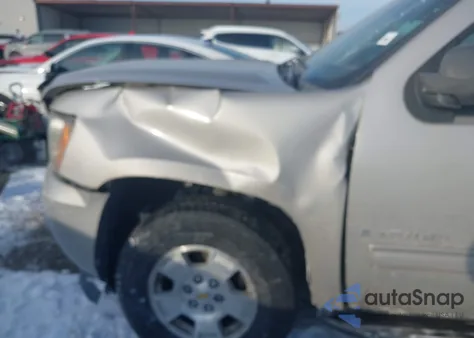 2009 Chevrolet Tahoe Ls из США, поврежденный, VIN 1GNFK13059R283274